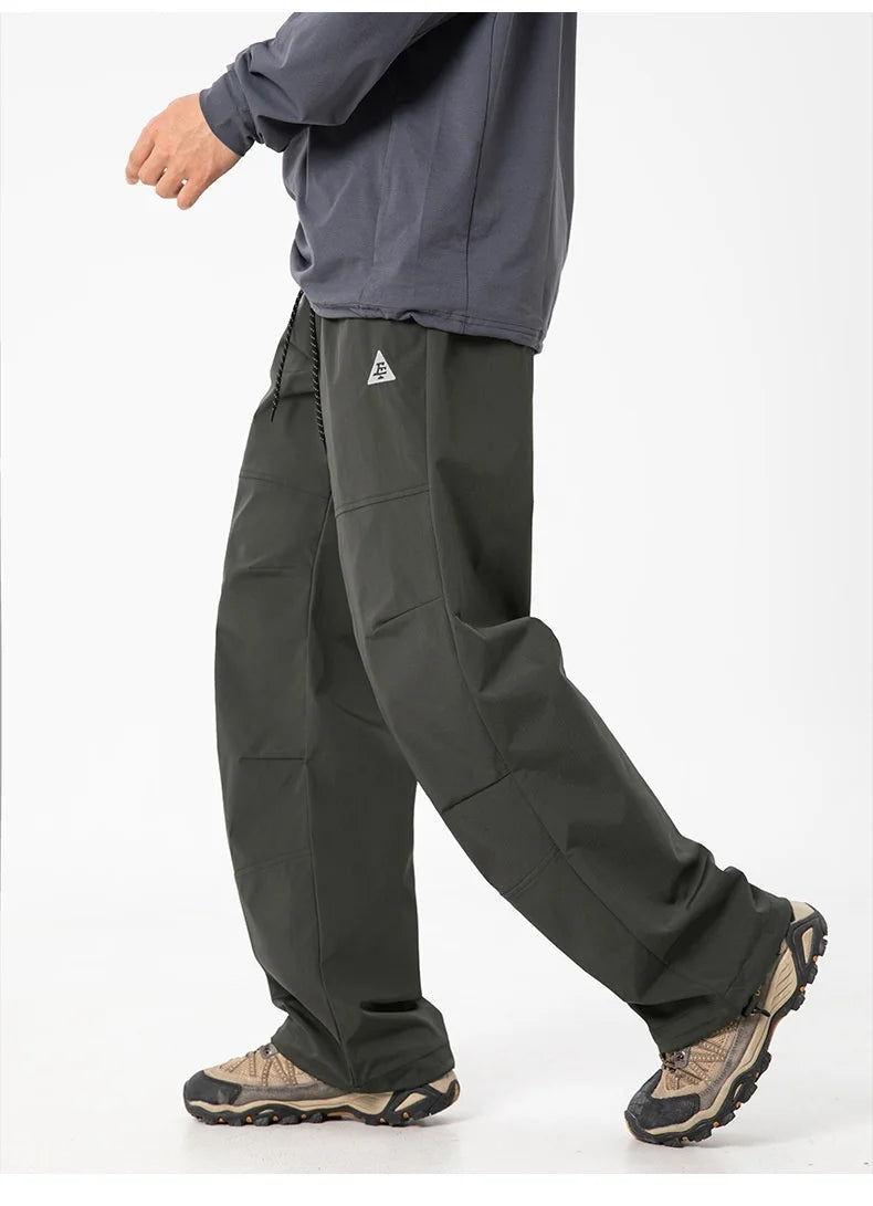 Arcadia - Pleated Cargo Pants